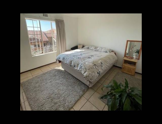 2 BEDROOM PROPERTY TO RENT IN BRENTWOOD PARK